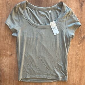 sage green Pacsun top!